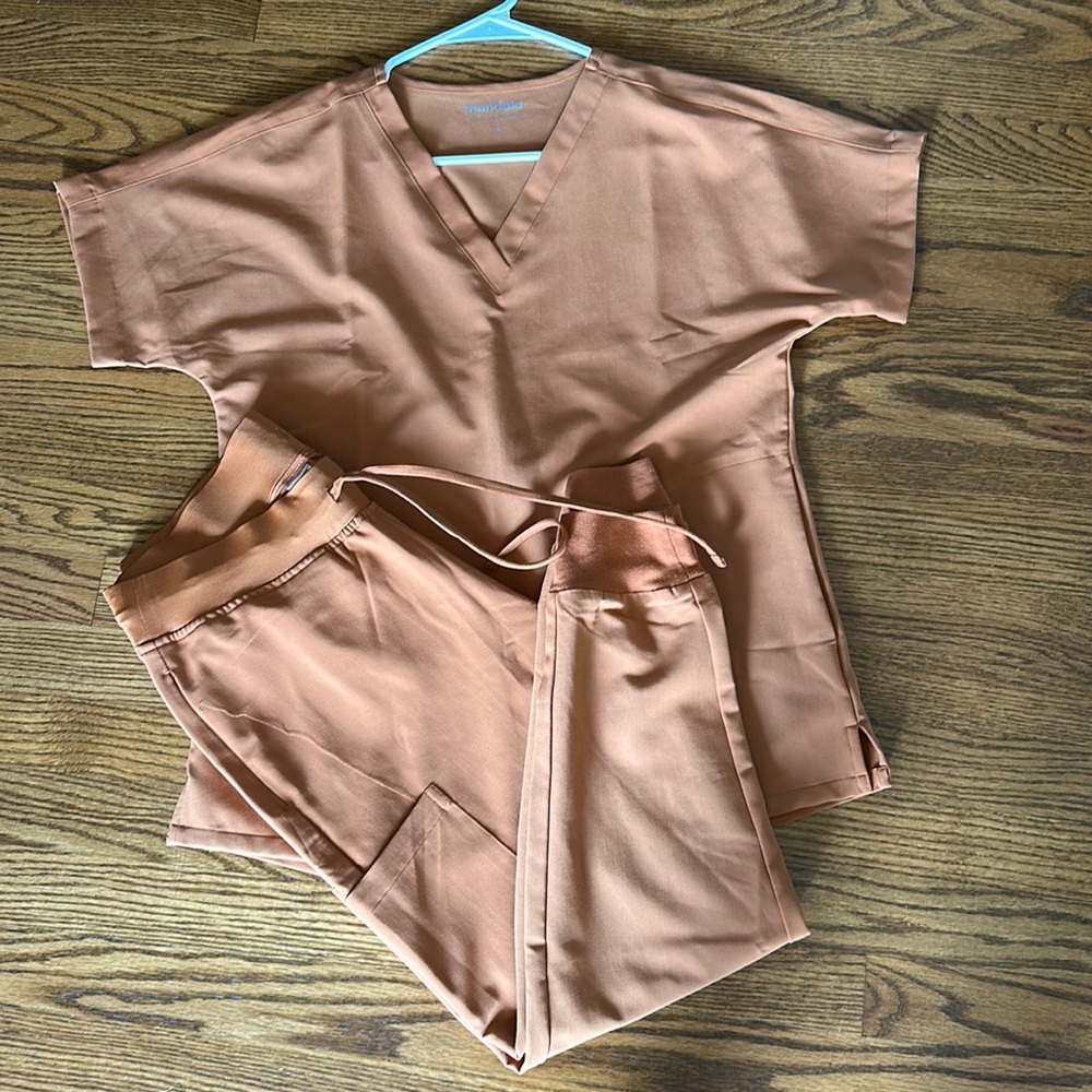 Mandala scrubs